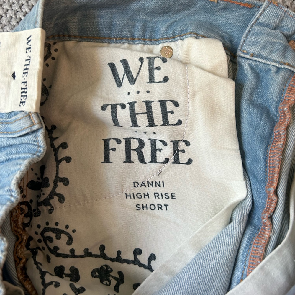 We The Free Danni High Rise Shorts Medium - Picture 4 of 8